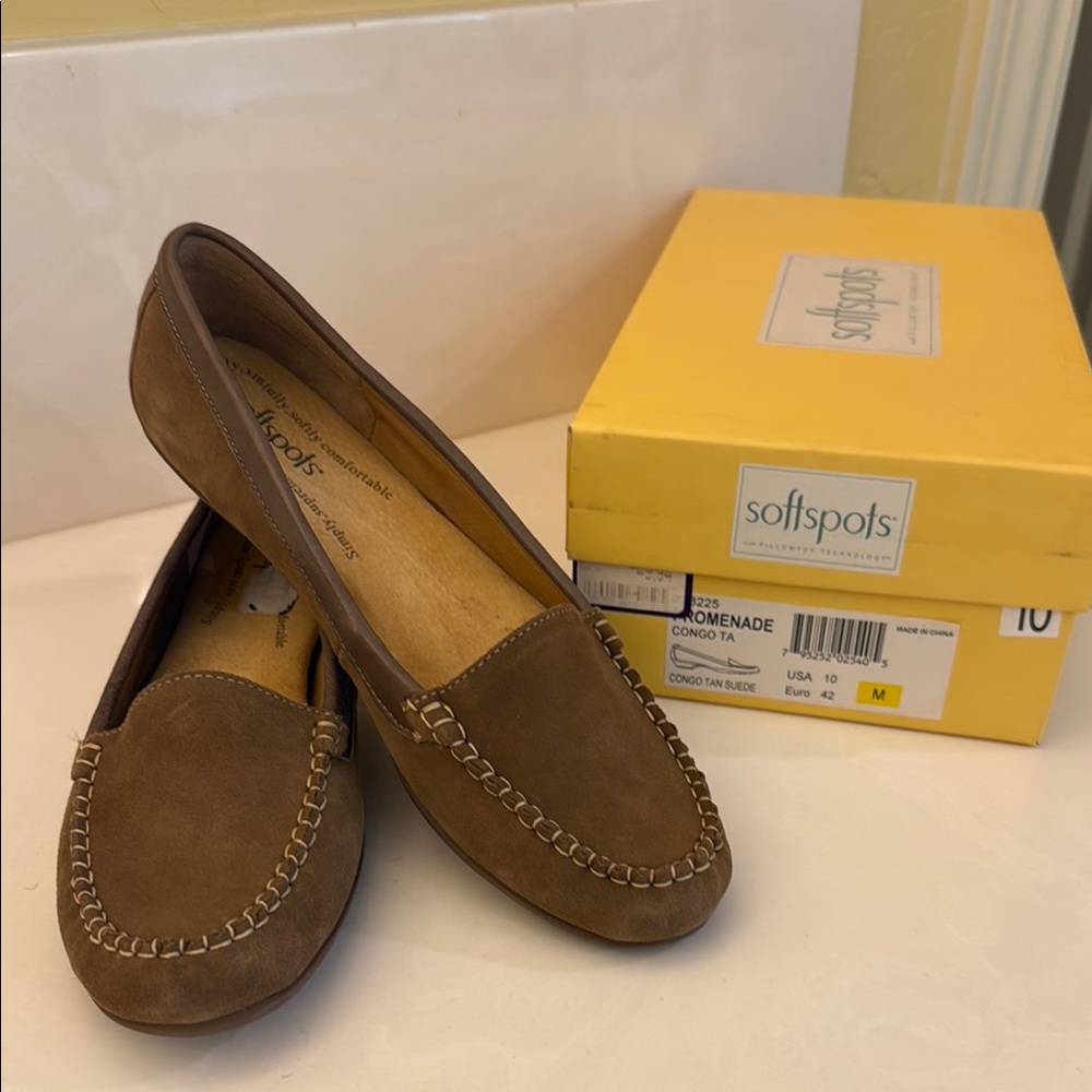 Softspots Women's Tan Loafers